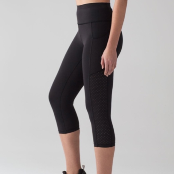 Lululemon Mind Over Miles Crop (17" ) Black - Picture 2 of 8